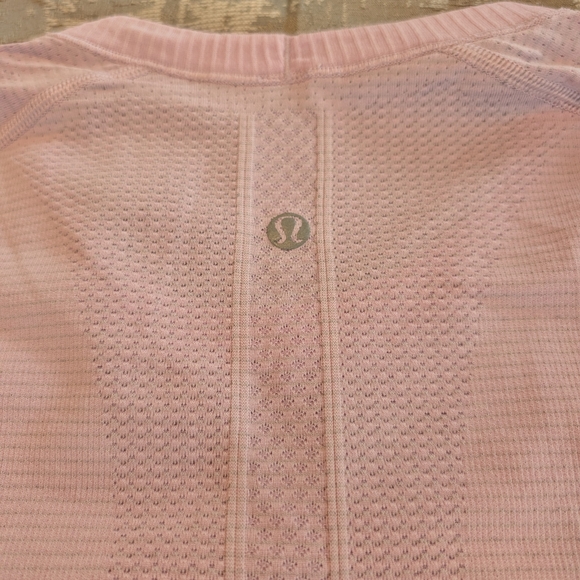 lululemon athletica Long Sleeve Tee - Picture 6 of 6